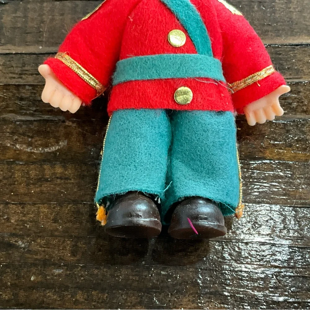 Unique Vintage this cute